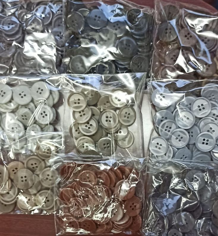 Buttons Buttons