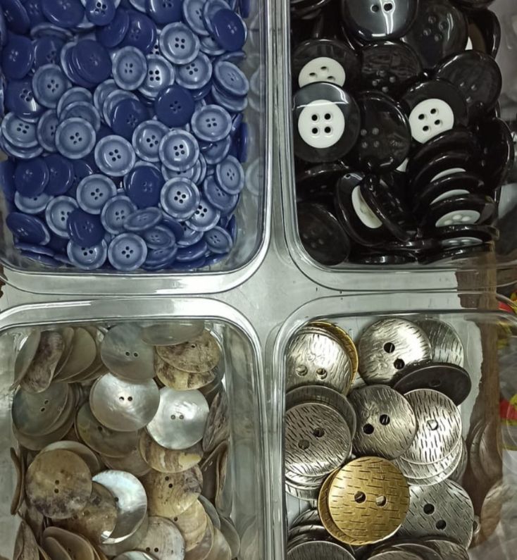 Buttons Buttons