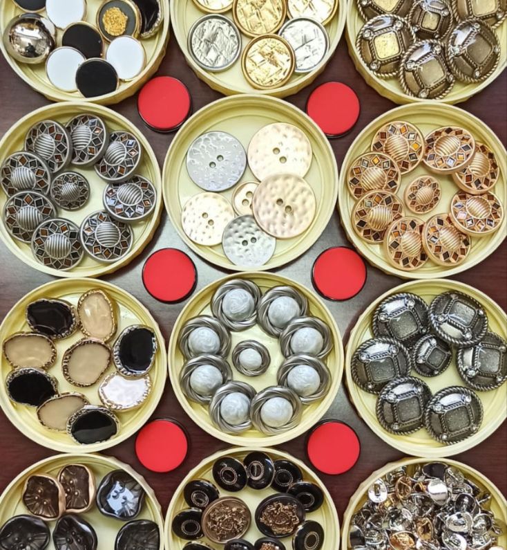 Buttons Buttons